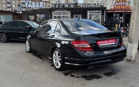 Mercedes-Benz C-Класс, 2010 год, 1 100 000 рублей, 6 фотография