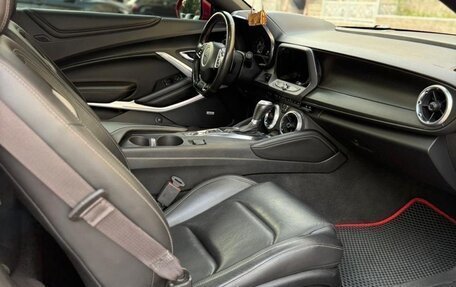 Chevrolet Camaro VI, 2016 год, 2 400 000 рублей, 5 фотография