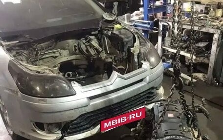 Citroen C4 II рестайлинг, 2005 год, 140 000 рублей, 10 фотография