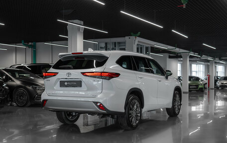 Toyota Highlander, 2025 год, 5 690 000 рублей, 5 фотография