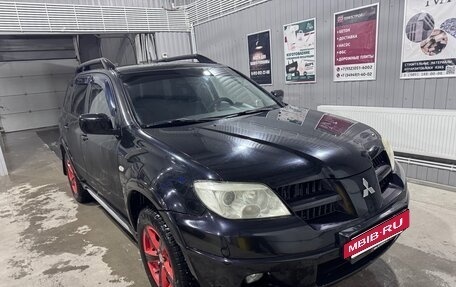 Mitsubishi Outlander III рестайлинг 3, 2006 год, 750 000 рублей, 11 фотография