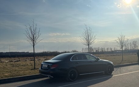 Mercedes-Benz E-Класс, 2016 год, 3 800 000 рублей, 5 фотография