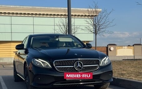 Mercedes-Benz E-Класс, 2016 год, 3 800 000 рублей, 2 фотография