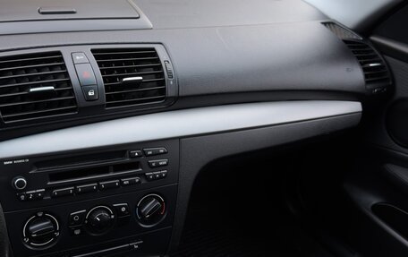 BMW 1 серия, 2011 год, 735 000 рублей, 10 фотография