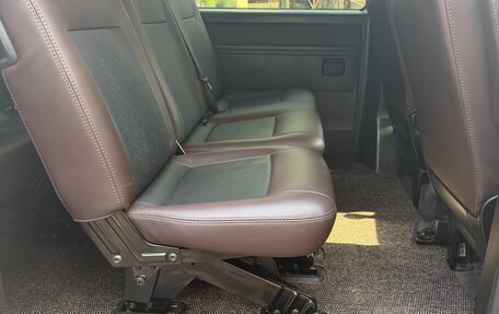 Volkswagen Caravelle T5, 2014 год, 2 200 000 рублей, 11 фотография