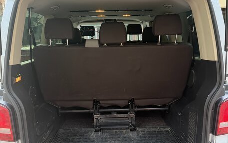 Volkswagen Caravelle T5, 2014 год, 2 200 000 рублей, 13 фотография