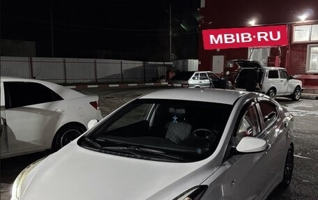 Hyundai Elantra V, 2015 год, 1 200 000 рублей, 3 фотография