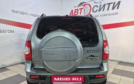Chevrolet Niva I рестайлинг, 2011 год, 496 000 рублей, 6 фотография