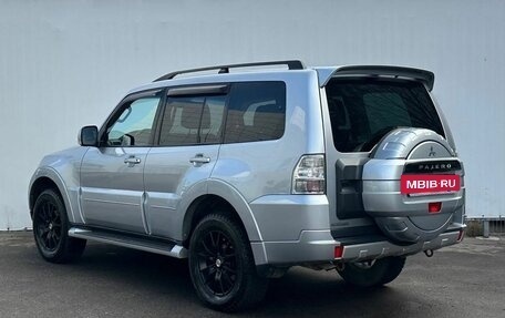 Mitsubishi Pajero IV, 2014 год, 2 850 000 рублей, 7 фотография