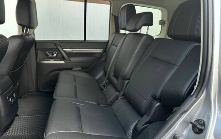 Mitsubishi Pajero IV, 2014 год, 2 850 000 рублей, 10 фотография