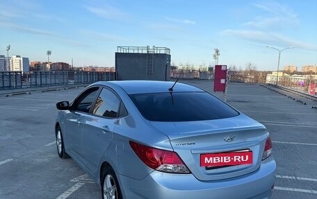 Hyundai Solaris II рестайлинг, 2011 год, 640 000 рублей, 5 фотография