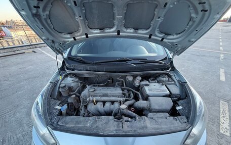 Hyundai Solaris II рестайлинг, 2011 год, 640 000 рублей, 15 фотография