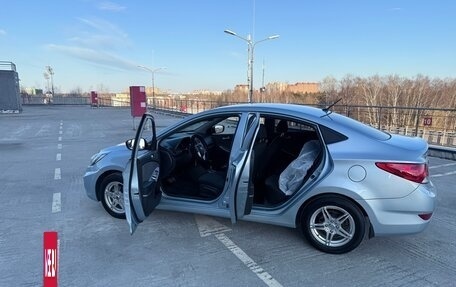 Hyundai Solaris II рестайлинг, 2011 год, 640 000 рублей, 16 фотография