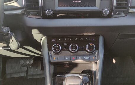 Skoda Karoq I, 2020 год, 2 250 000 рублей, 13 фотография