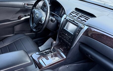 Toyota Camry, 2015 год, 2 050 000 рублей, 8 фотография