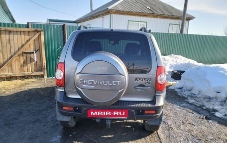 Chevrolet Niva I рестайлинг, 2018 год, 950 000 рублей, 4 фотография