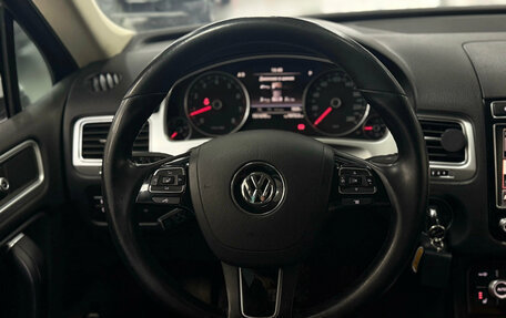 Volkswagen Touareg III, 2015 год, 2 890 000 рублей, 15 фотография