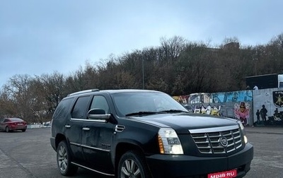 Cadillac Escalade III, 2011 год, 1 684 000 рублей, 1 фотография