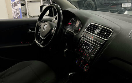 Volkswagen Polo VI (EU Market), 2017 год, 970 000 рублей, 19 фотография