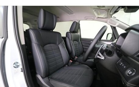 Mitsubishi Delica D:5 I, 2023 год, 2 900 999 рублей, 6 фотография