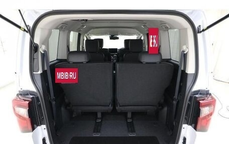 Mitsubishi Delica D:5 I, 2023 год, 2 900 999 рублей, 9 фотография