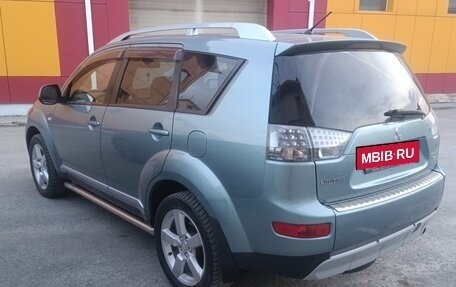 Mitsubishi Outlander III рестайлинг 3, 2007 год, 1 050 000 рублей, 4 фотография