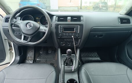 Volkswagen Jetta VI, 2014 год, 600 000 рублей, 13 фотография