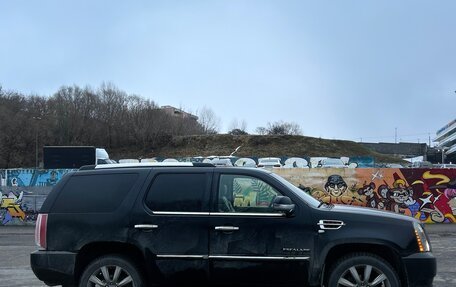 Cadillac Escalade III, 2011 год, 1 684 000 рублей, 4 фотография