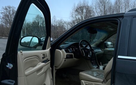 Cadillac Escalade III, 2011 год, 1 684 000 рублей, 11 фотография