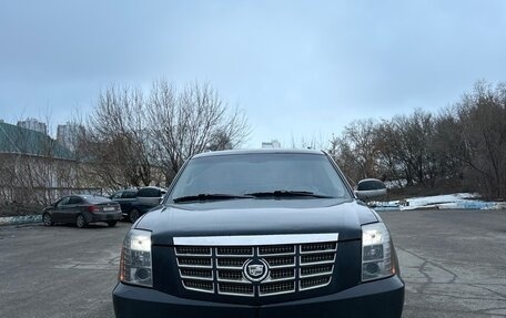 Cadillac Escalade III, 2011 год, 1 684 000 рублей, 2 фотография