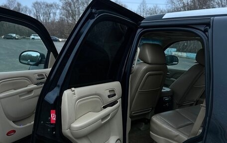 Cadillac Escalade III, 2011 год, 1 684 000 рублей, 12 фотография