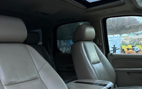 Cadillac Escalade III, 2011 год, 1 684 000 рублей, 18 фотография
