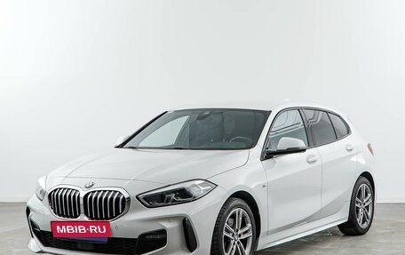 BMW 1 серия, 2021 год, 3 249 050 рублей, 5 фотография