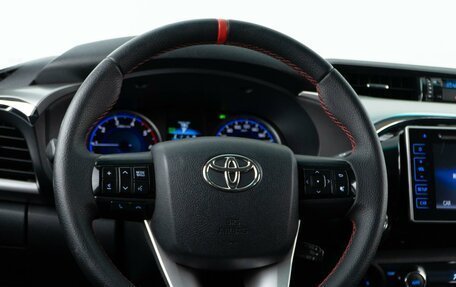 Toyota Hilux VIII, 2015 год, 3 498 999 рублей, 12 фотография