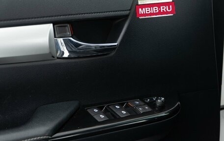 Toyota Hilux VIII, 2015 год, 3 498 999 рублей, 18 фотография