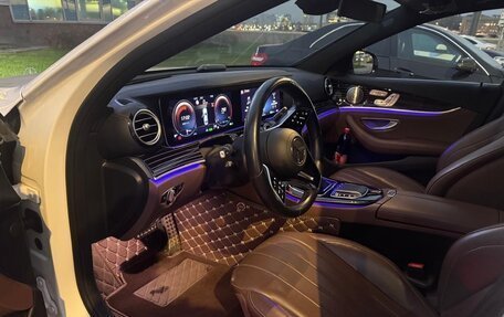 Mercedes-Benz E-Класс, 2021 год, 7 600 000 рублей, 8 фотография