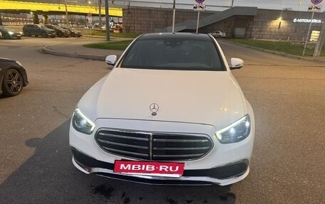 Mercedes-Benz E-Класс, 2021 год, 7 600 000 рублей, 3 фотография