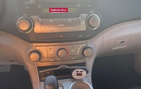 Toyota Highlander III, 2007 год, 1 390 000 рублей, 10 фотография