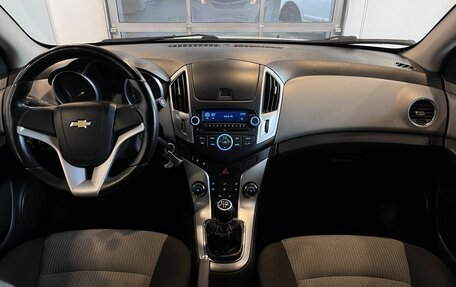 Chevrolet Cruze II, 2014 год, 710 000 рублей, 9 фотография