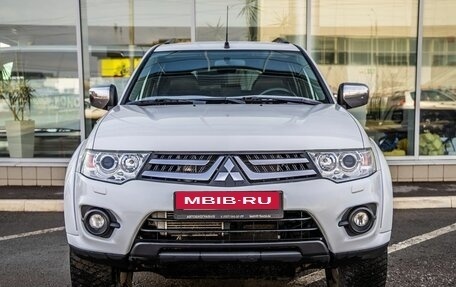 Mitsubishi Pajero Sport II рестайлинг, 2014 год, 2 548 000 рублей, 2 фотография