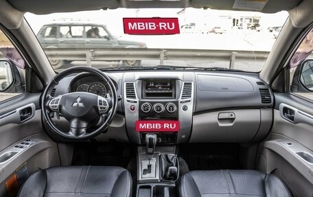 Mitsubishi Pajero Sport II рестайлинг, 2014 год, 2 548 000 рублей, 14 фотография