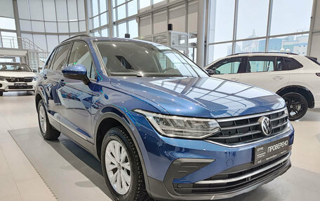 Volkswagen Tiguan II, 2021 год, 2 871 000 рублей, 3 фотография