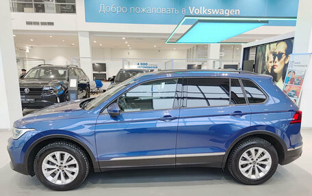 Volkswagen Tiguan II, 2021 год, 2 871 000 рублей, 10 фотография
