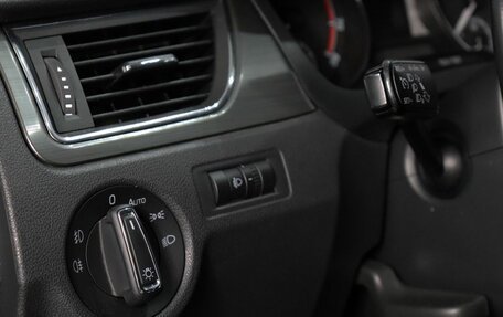 Skoda Rapid I, 2018 год, 1 390 000 рублей, 11 фотография