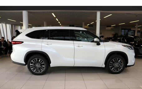 Toyota Highlander, 2025 год, 6 180 000 рублей, 8 фотография