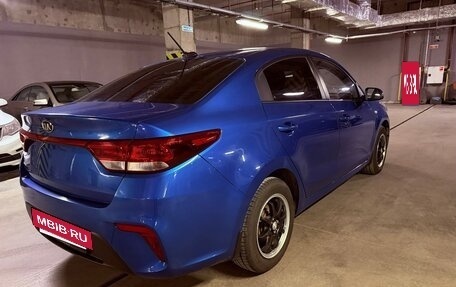 KIA Rio IV, 2017 год, 990 000 рублей, 6 фотография