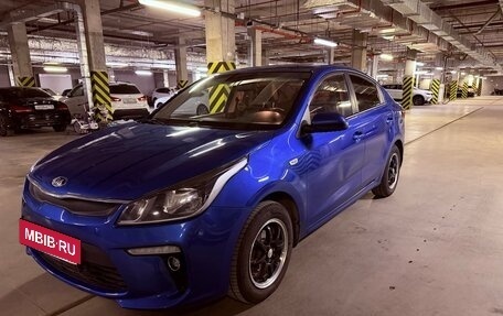 KIA Rio IV, 2017 год, 990 000 рублей, 2 фотография