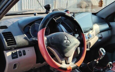 Mitsubishi L200 IV рестайлинг, 2007 год, 950 000 рублей, 4 фотография