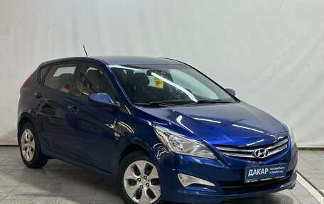 Hyundai Solaris II рестайлинг, 2015 год, 950 000 рублей, 2 фотография