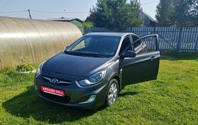 Hyundai Solaris II рестайлинг, 2011 год, 820 000 рублей, 1 фотография